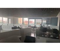 中坤广场写字楼中等装修422㎡