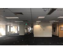 中国惠普大厦写字楼中等装修950㎡