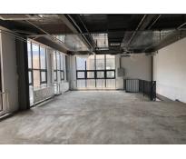 北京丽泽soho写字楼中等装修1500㎡